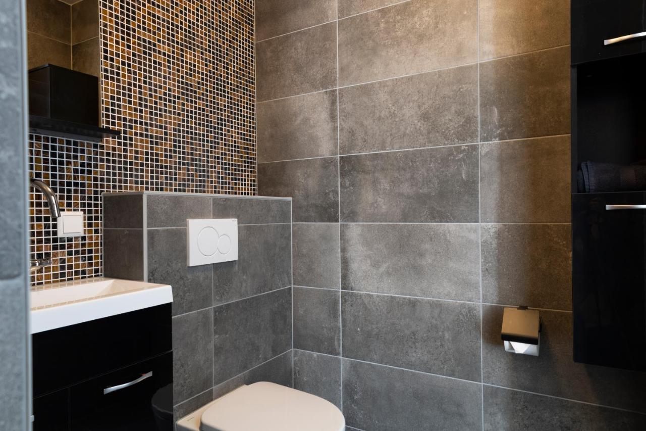 Hotel En Stadscafe De Dam L Hotel Монникендам Экстерьер фото